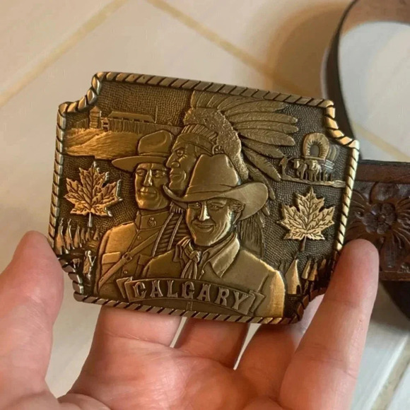 Western Heritage Calgary Big Buckle and Belt Brown Leather 34 - Picture 9 of 9